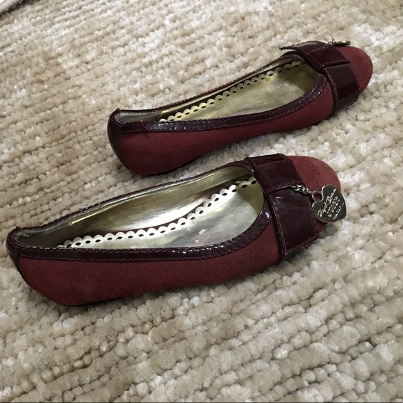 Juicy Couture burgundy suede flats - Picture 3 of 6